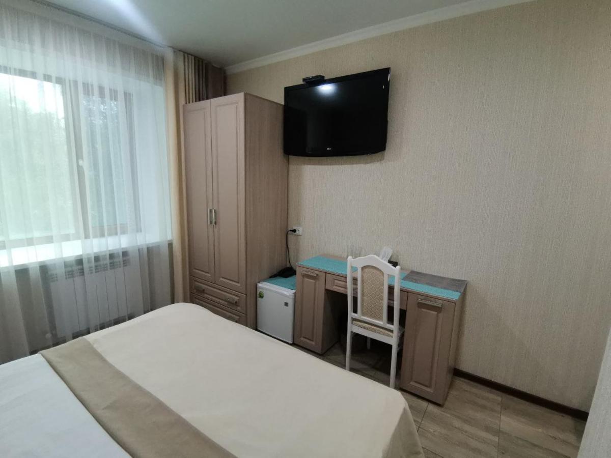 Altyn Adam Hotel Petropavlovsk Esterno foto