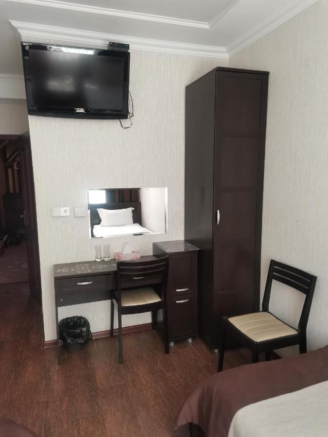 Altyn Adam Hotel Petropavlovsk Esterno foto