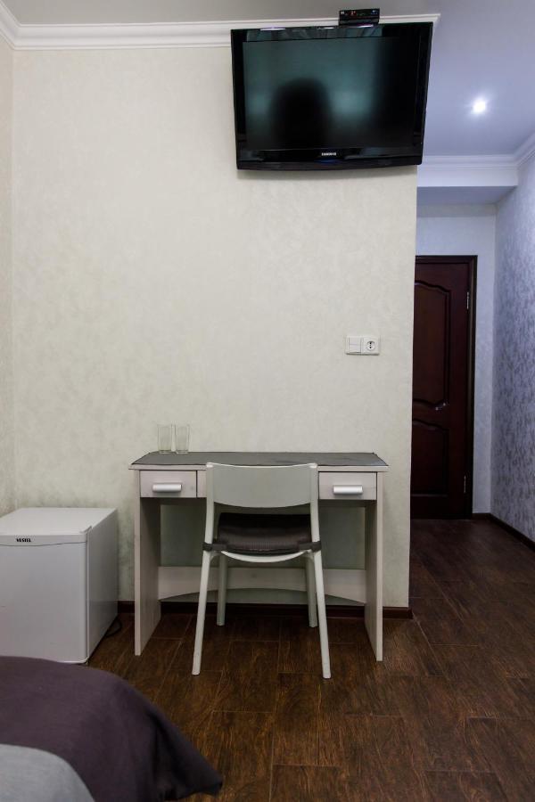 Altyn Adam Hotel Petropavlovsk Esterno foto